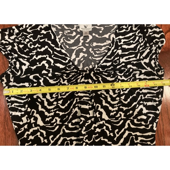 WORTHINGTON BLACK/WHITE PETITE STRETCH V NECK TOP SZ PM - Picture 6 of 6